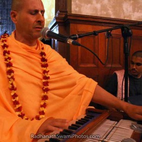 IMG 8460 283x283 Radhanath Swami As a Music Lover