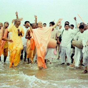 Radhanath Swami 90220003 283x283 Radhanath Swami As a Music Lover