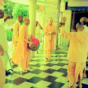 Radhanath Swami 90440017 283x283 Radhanath Swami As a Music Lover