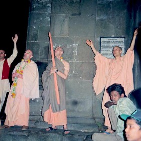 Radhanath Swami 90460016 283x283 Radhanath Swami As a Music Lover