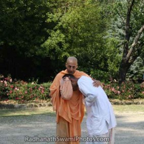 Radhanath Swami Embracing a Devotee 283x283 Radhanath Swami With Other Devotees