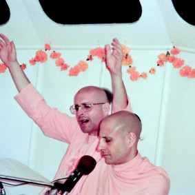Radhanath Swami Kirtan 283x283 Radhanath Swami With Other Devotees