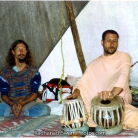 Radhanath Swami Playing Tabla 283x283 Radhanath Swami As a Music Lover