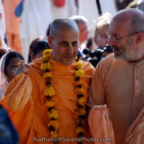 Radhanath Swami With Other vaishnava 283x283 Radhanath Swami With Other Devotees