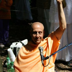 Radhanath Swami in a Kirtan 283x283 Radhanath Swami As a Music Lover