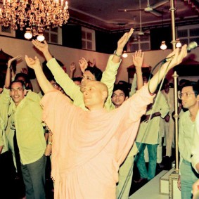 Radhanath Swami in a Kirtan1 283x283 Radhanath Swami As a Music Lover