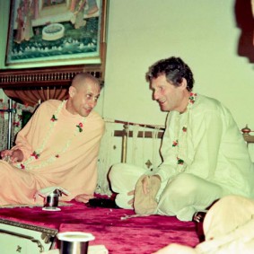 Radhanath Swami with Shyamsundar Prabhu 283x283 Radhanath Swami With Other Devotees