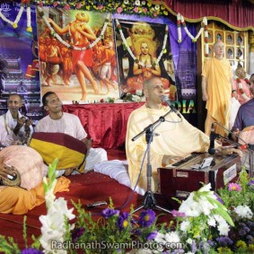 RadhanathSwami 94 283x283 Radhanath Swami As a Music Lover