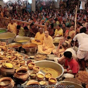 Radhanath Swami with Bhoga Offerings1 283x283 Radhanath Swami With Other Devotees