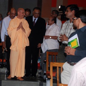 Radhanath Swami at Ahmedabad Management Association 283x283 Radhanath Swami at Gujarat Book Launch