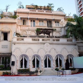 Birla House1 283x283 Radhanath Swami At Birla House