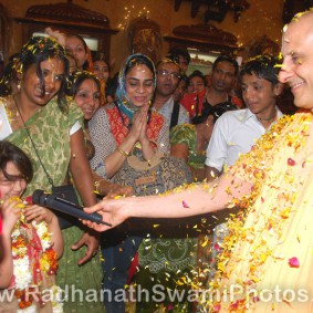 Radhanath Swami Photo3 283x283 Radhanath Swami During Pusya Abhishek Festival   2012
