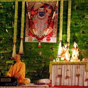 Radhanath Swami Birla House 283x283 Radhanath Swami At Birla House