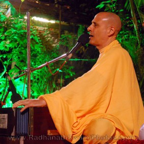 Radhanath Swami Kirtan at Birla House 283x283 Radhanath Swami At Birla House