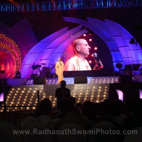 Talk by HH Radhanath Swami at Inspiro Youth Fiesta Radhanath Swami Talk at Inspiro2012 283x283 Radhanath Swami at Inspiro 2012