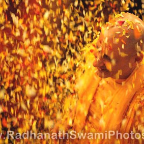 Radhanath Swami at Pusya Abhishek Festival 283x283 Radhanath Swami During Pusya Abhishek Festival   2012