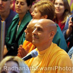 Radhanath Swami during Pusya Abhishek 283x283 Radhanath Swami During Pusya Abhishek Festival   2012