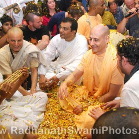 Radhanath Swami with Devotees 283x283 Radhanath Swami During Pusya Abhishek Festival   2012