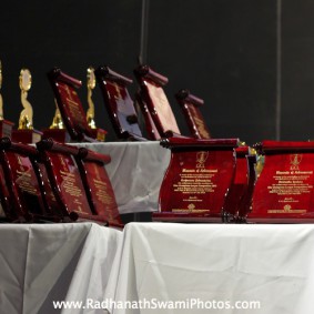Trophies IMG 0010 new 283x283 Radhanath Swami At Gita Champions League Event