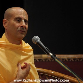 Talk by Radhanath Swami during GCL Event IMG 0047 new 283x283 Radhanath Swami At Gita Champions League Event