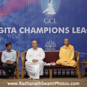 Hrishikesh Mafatlal with Radhanath Swami IMG 0138 new 283x283 Radhanath Swami At Gita Champions League Event