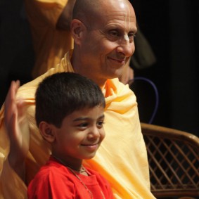 Swami Radhanath IMG 0161 new 283x283 Radhanath Swami At Gita Champions League Event