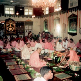 Initiation Ceremony Swami Radhanath 283x283 Radhanath Swami During Initiation Ceremony