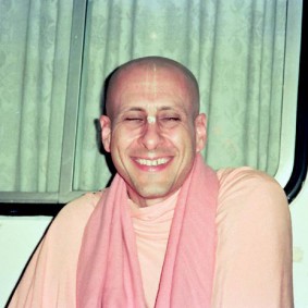 Radhanath Swami 90060032 283x283 Radhanath Swami Special Moments