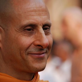 Radhanath Swami DSC 0662 283x283 Radhanath Swami Special Moments