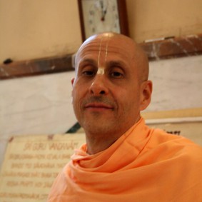 Radhanath Swami Florence VillaVrindavan RNS 293 283x283 Radhanath Swami Special Moments
