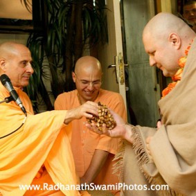 Radhanath Swami giving Initiation1 283x283 Radhanath Swami In Moscow