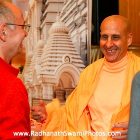 in central strategia moscow yatra march 2012 13 new 283x283 Radhanath Swami In Moscow