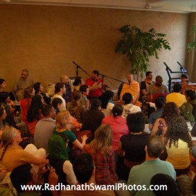 Screenshot20120502at2.06.27PM new 283x283 Radhanath Swami at Bhakti Center, New York