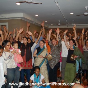 Screenshot20120502at2.09.36PM new 283x283 Radhanath Swami at Bhakti Center, New York