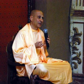 Talk by HH Radhanath Swami to Harvard University Students DSC 7806 Radhanath Swami 283x283 Harvard students Visiting Radhanath Swami