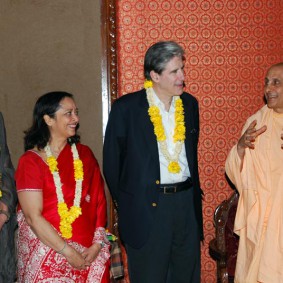 Radhanath Swami DSC 7834 Radhanath Swami 283x283 Harvard students Visiting Radhanath Swami