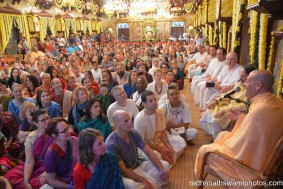 Radhanath Swami speaks before the festival begins in the evening