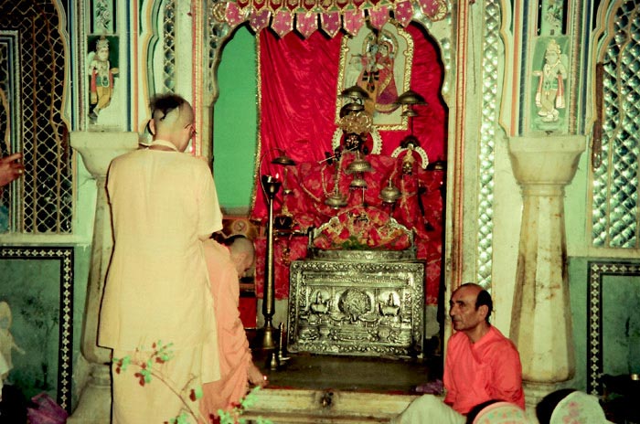 Radhanath Swami in Radha Gopinath Temple, Jaipur