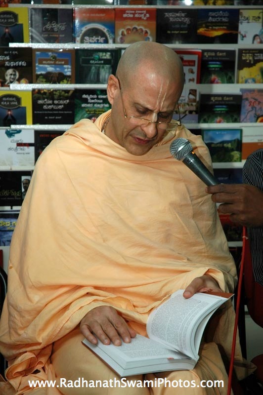 Talk by HH Radhanath Swami at Swapna Book Store