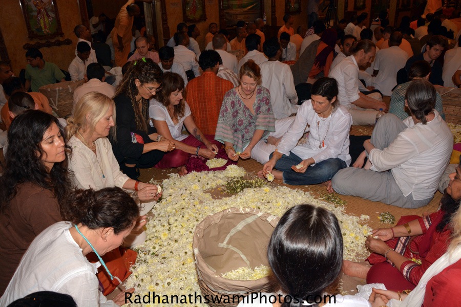 Devotees serving for lord at ISKCON Chowpatty-