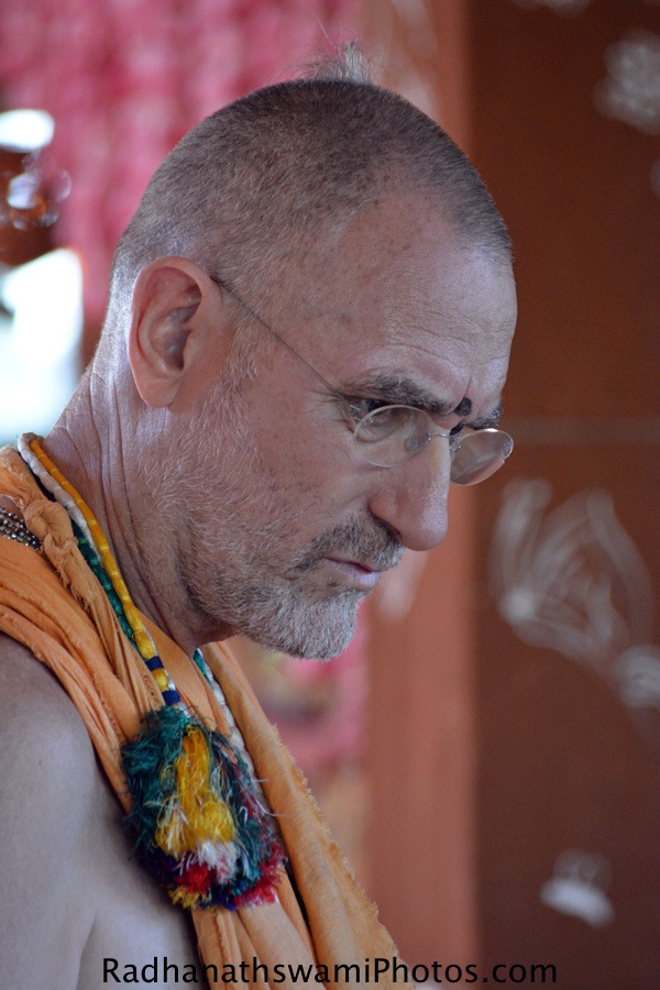 Bhakti vidyapurna Swami Maharaj