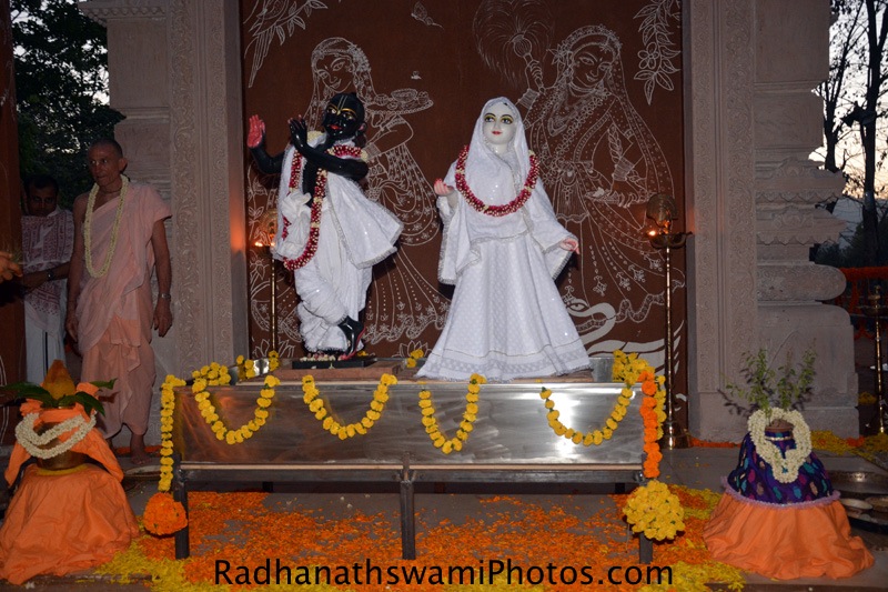 First darshan of Sri sri Radha Vrindavanvihari