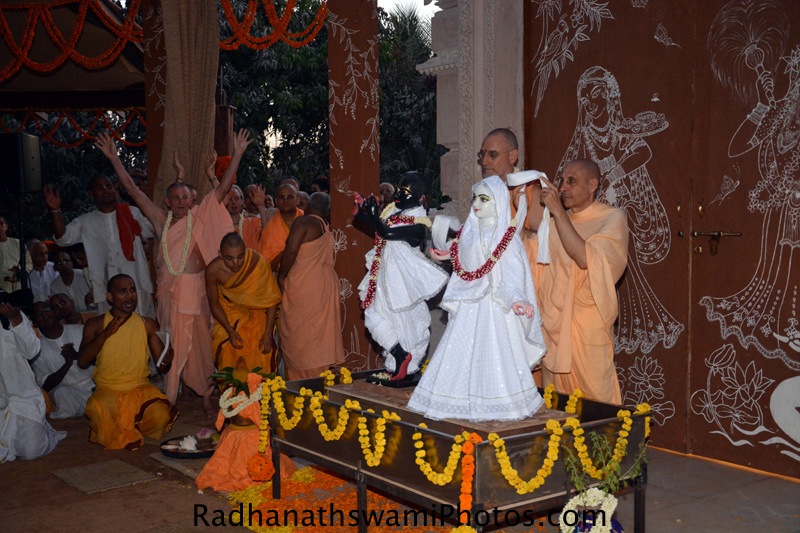 First darshan of Sri sri Radha Vrindavanvihariji