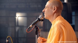 Radhanath Swami4