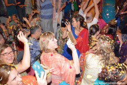 Devotees enjoying the pushya Abhishek festival