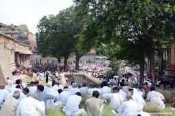 Talk by Radhanath Swami during Hampi Yatra