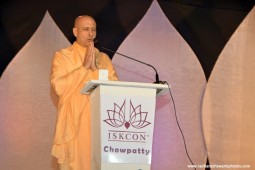 Talk by Radhanath Swami at ghatkopar Rath Yatra