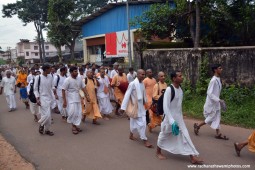 Nagarsankirtan by devotees at Udupi