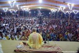 Talk by Radhanath Swami during Udupi yatra